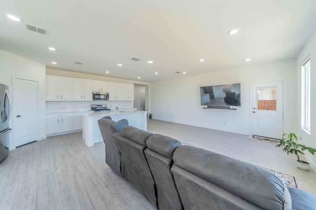 7021 Black Ash Ln - Photo 5 of 25