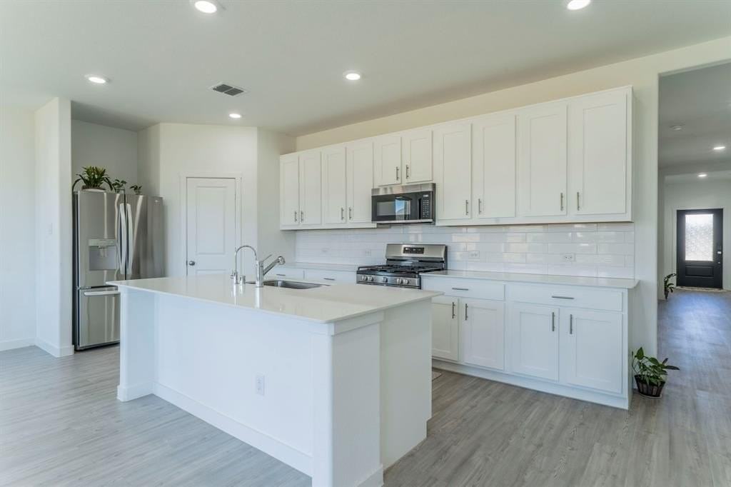 7021 Black Ash Ln - Photo 7 of 25