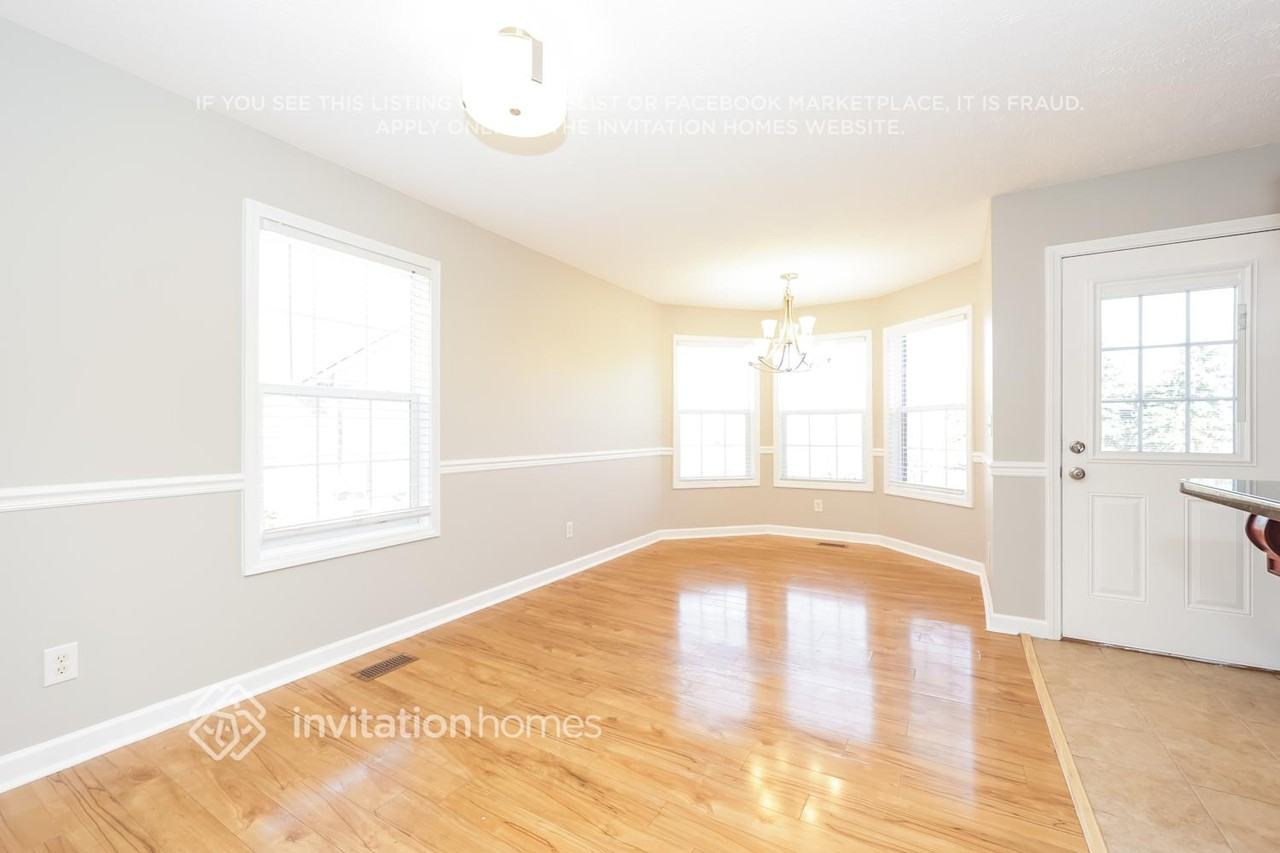 1005 Bolton Drive - Photo 6 of 18