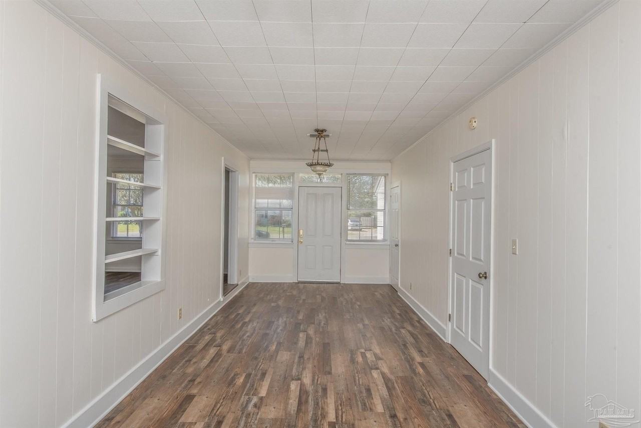 802 Rue Max St - Photo 5 of 25