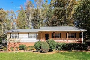 featured image of 3345 Holliglen Dr