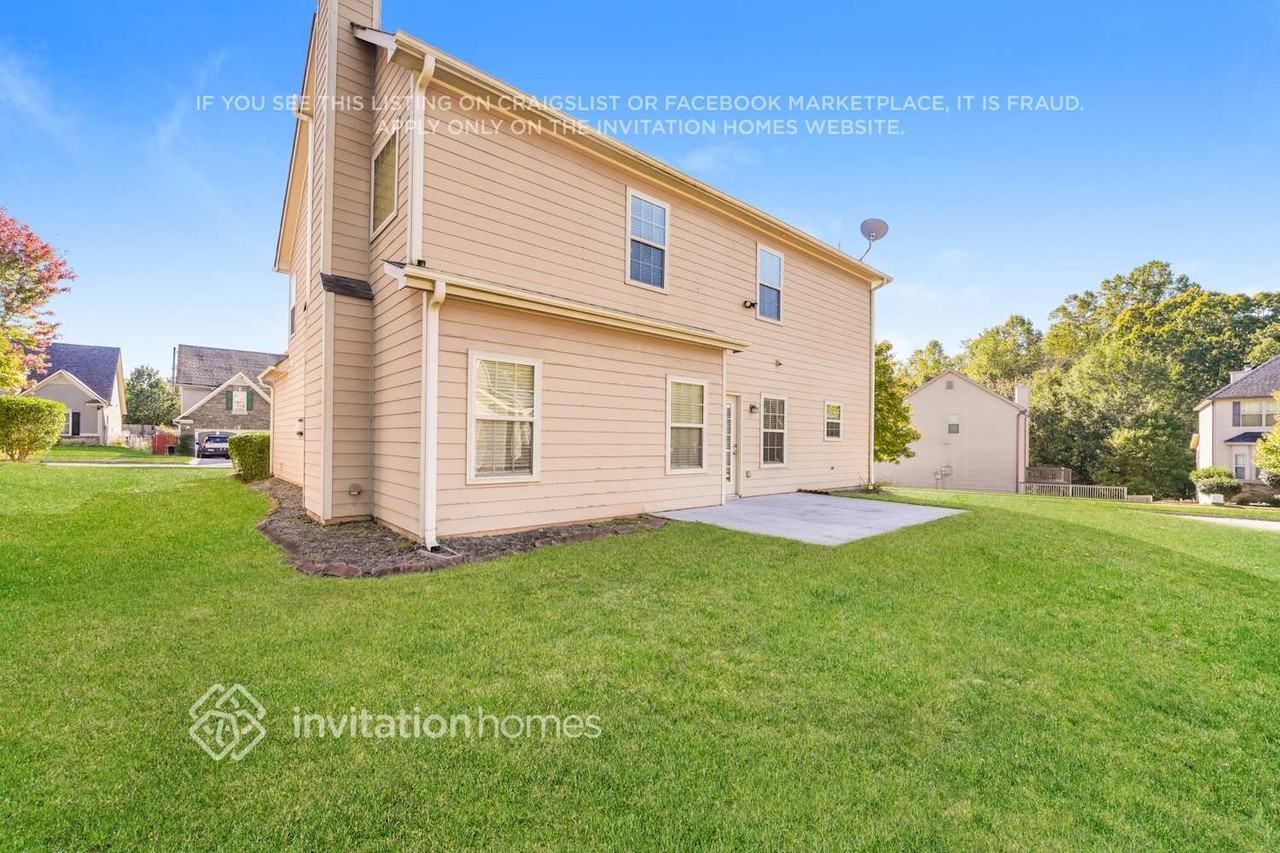 4377 Gateview Drive Southwest - Photo 4 of 18