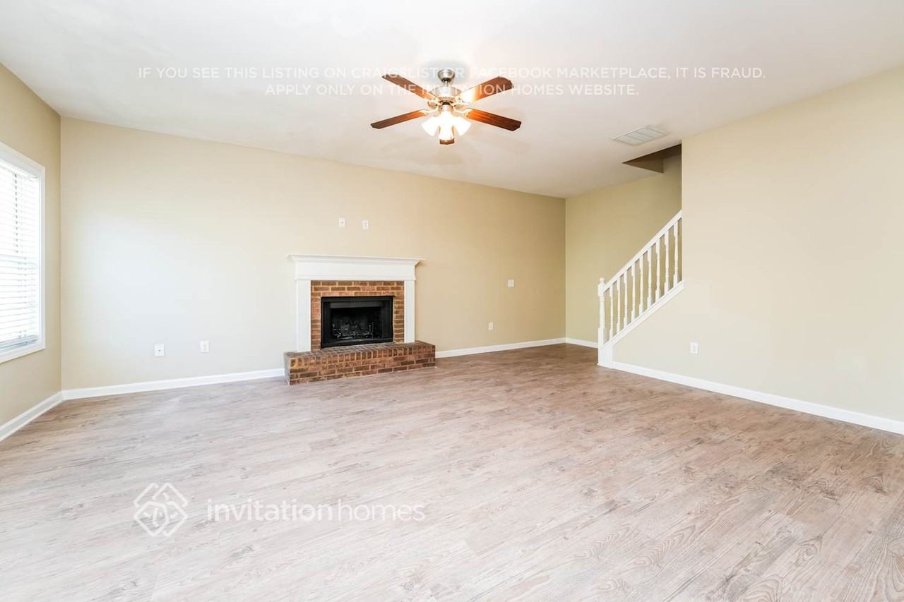 4377 Gateview Drive Southwest - Photo 5 of 18