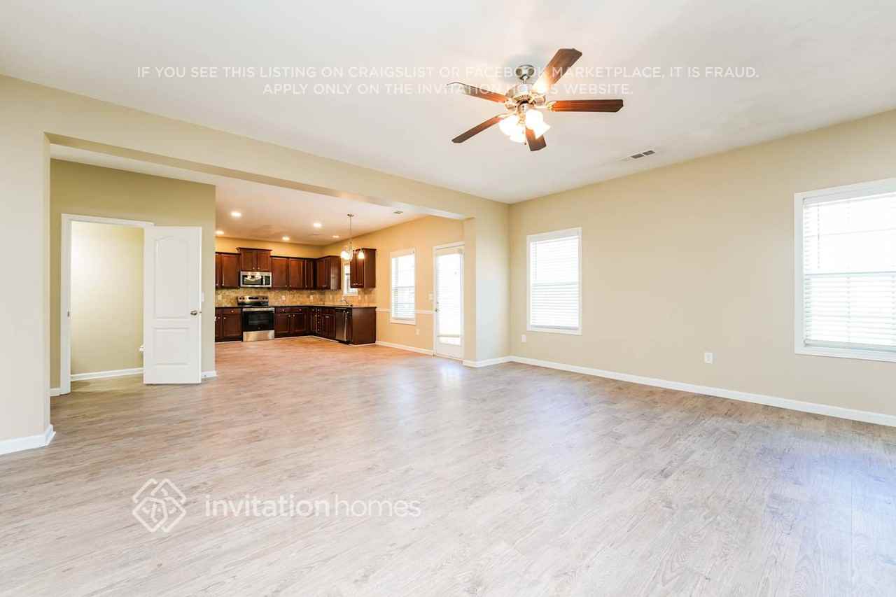 4377 Gateview Drive Southwest - Photo 6 of 18