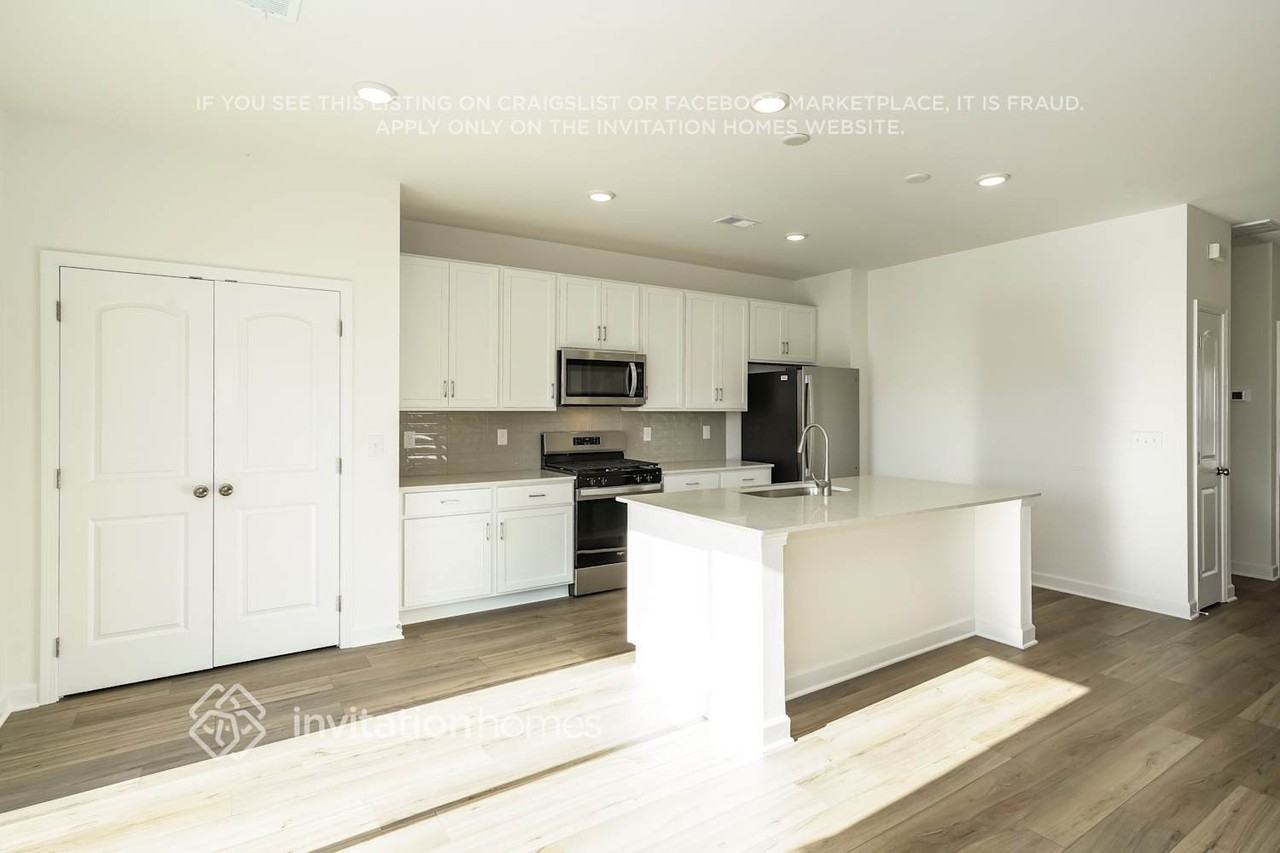 1364 Georgetown Drive - Photo 7 of 18