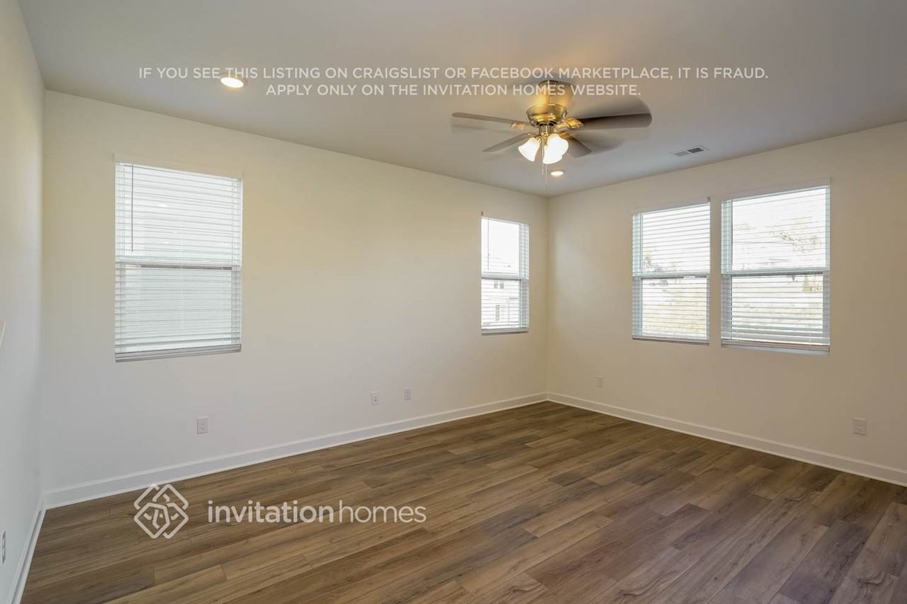 1363 Georgetown Dr - Photo 4 of 18