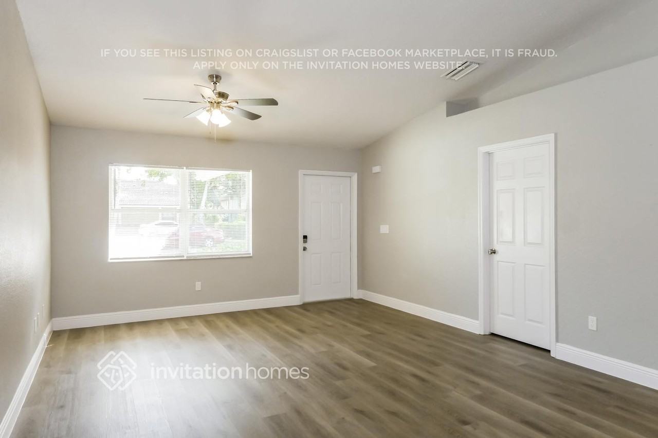 10203 Nw 36th St - Photo 4 of 17