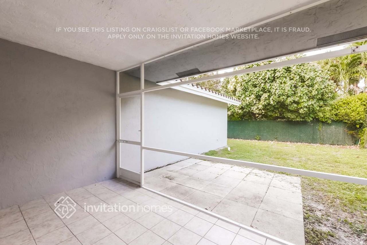 10203 Nw 36th St - Photo 7 of 17