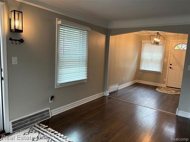 1601 E 4th St - Photo 6 of 20