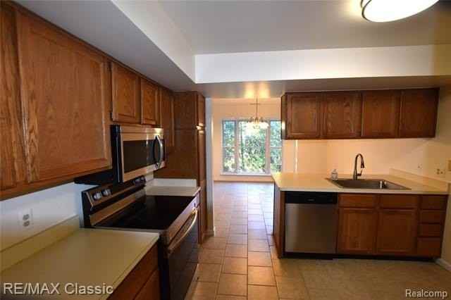 1635 Huntington Park #E - Photo 7 of 15