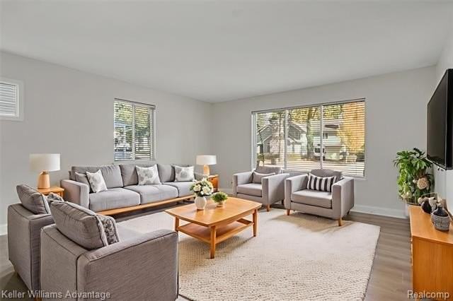 250 1st Street - Photo 5 of 32