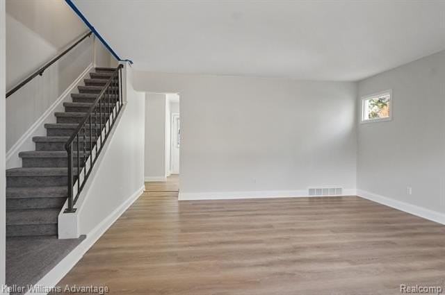 250 1st Street - Photo 6 of 32