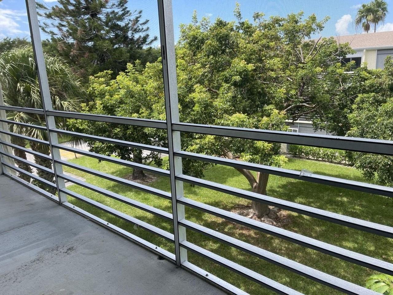 198 Dorset E #E - Photo 2 of 19