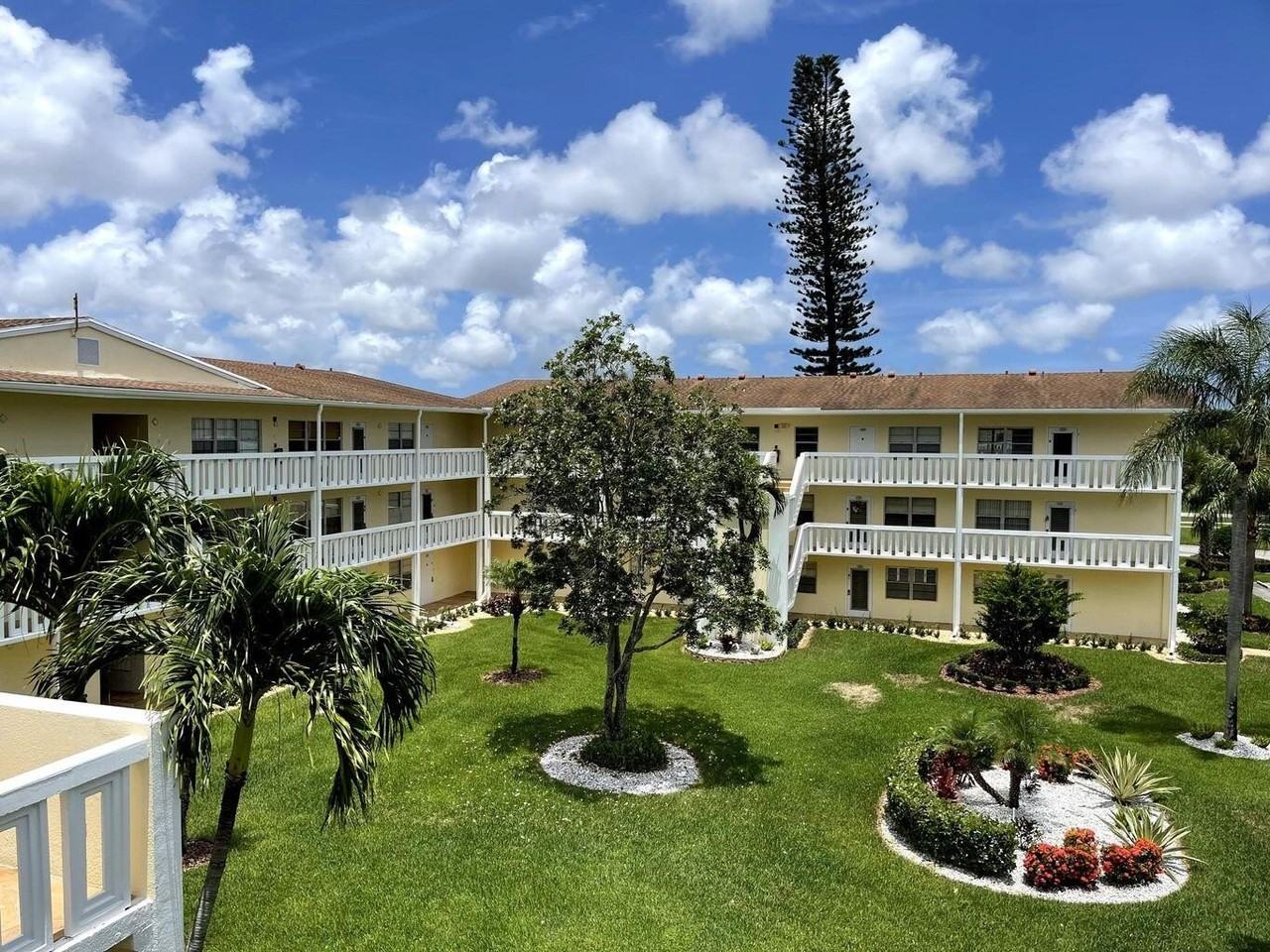 198 Dorset E #E - Photo 5 of 19