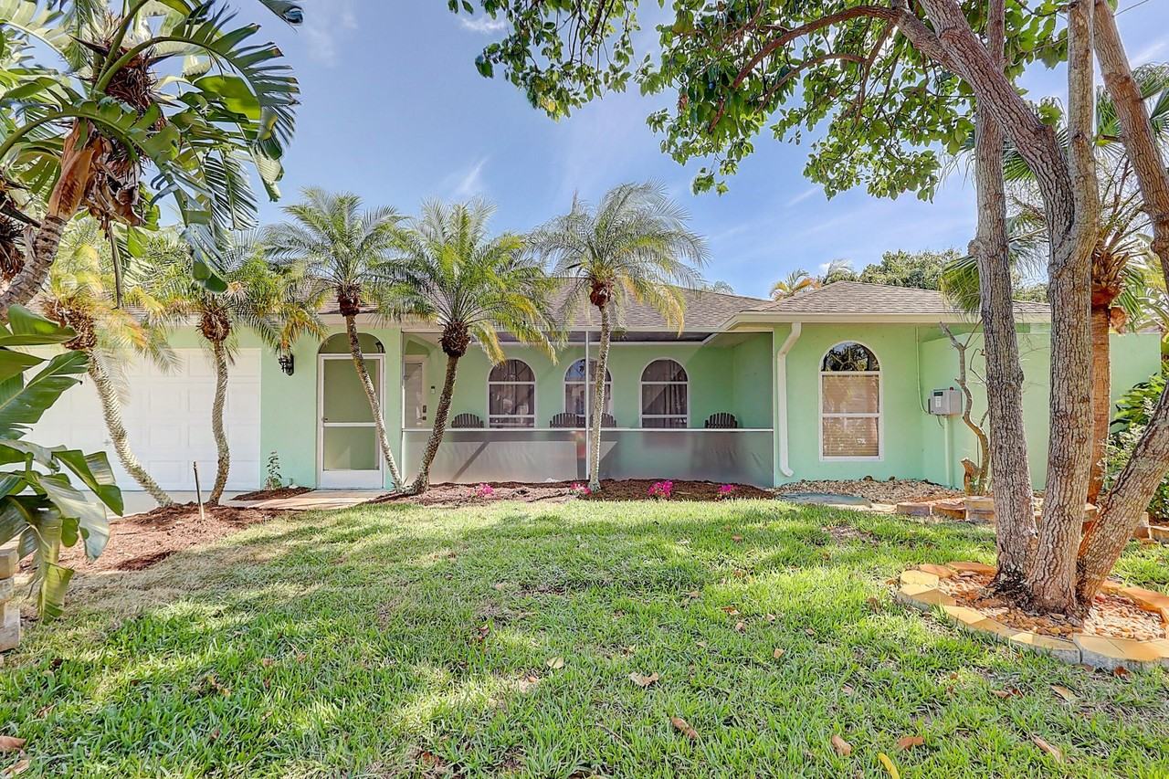 238 Sw Grove Ave - Photo 3 of 47