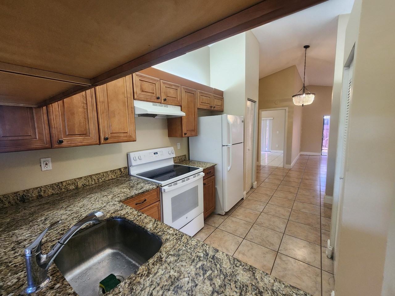 1455 Longarzo Pl - Photo 4 of 20