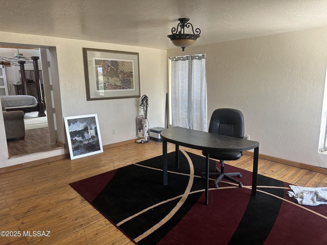 887 E Roper Rd - Photo 6 of 44