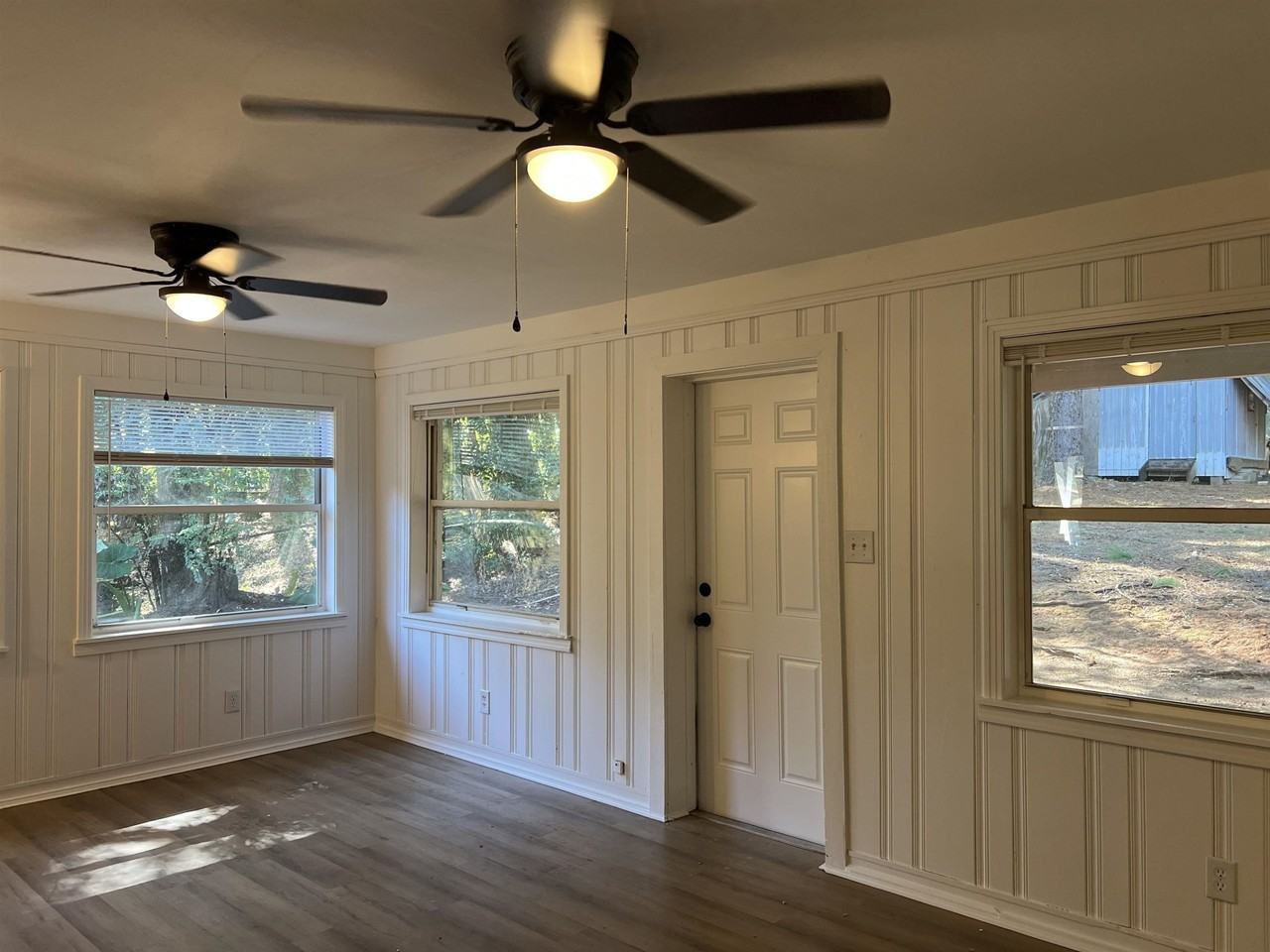 2032 Warwick St - Photo 7 of 10