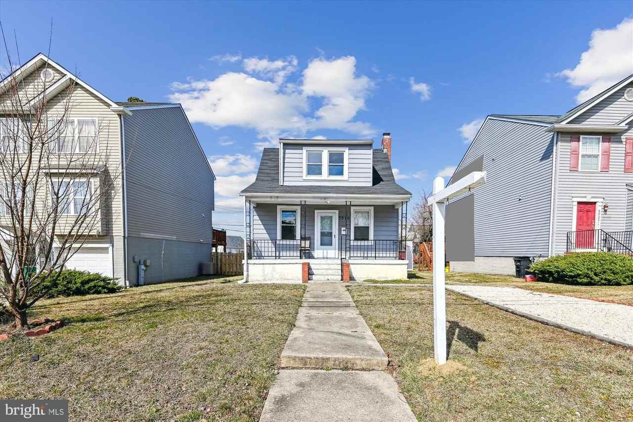 5926 Old Frederick Rd - Photo 2 of 44