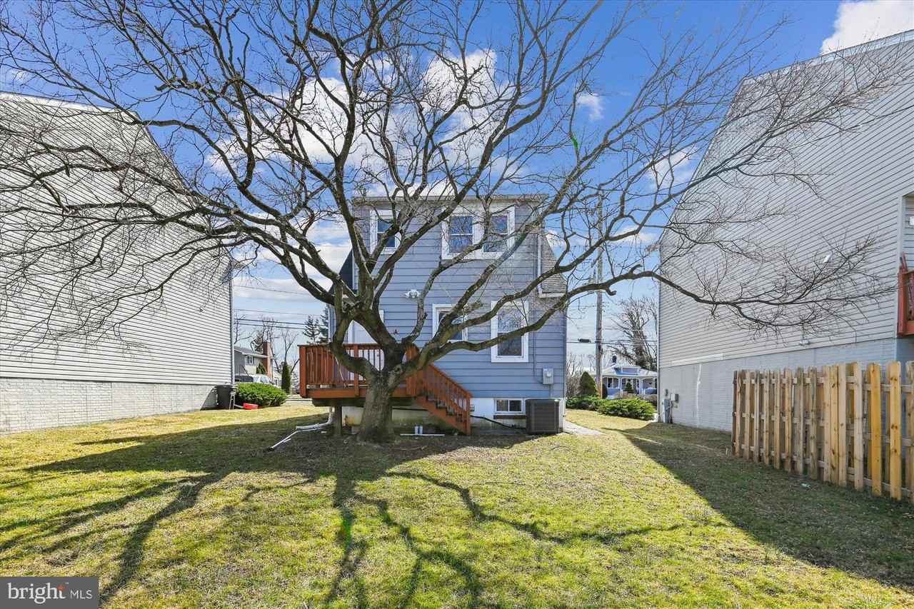 5926 Old Frederick Rd - Photo 3 of 44