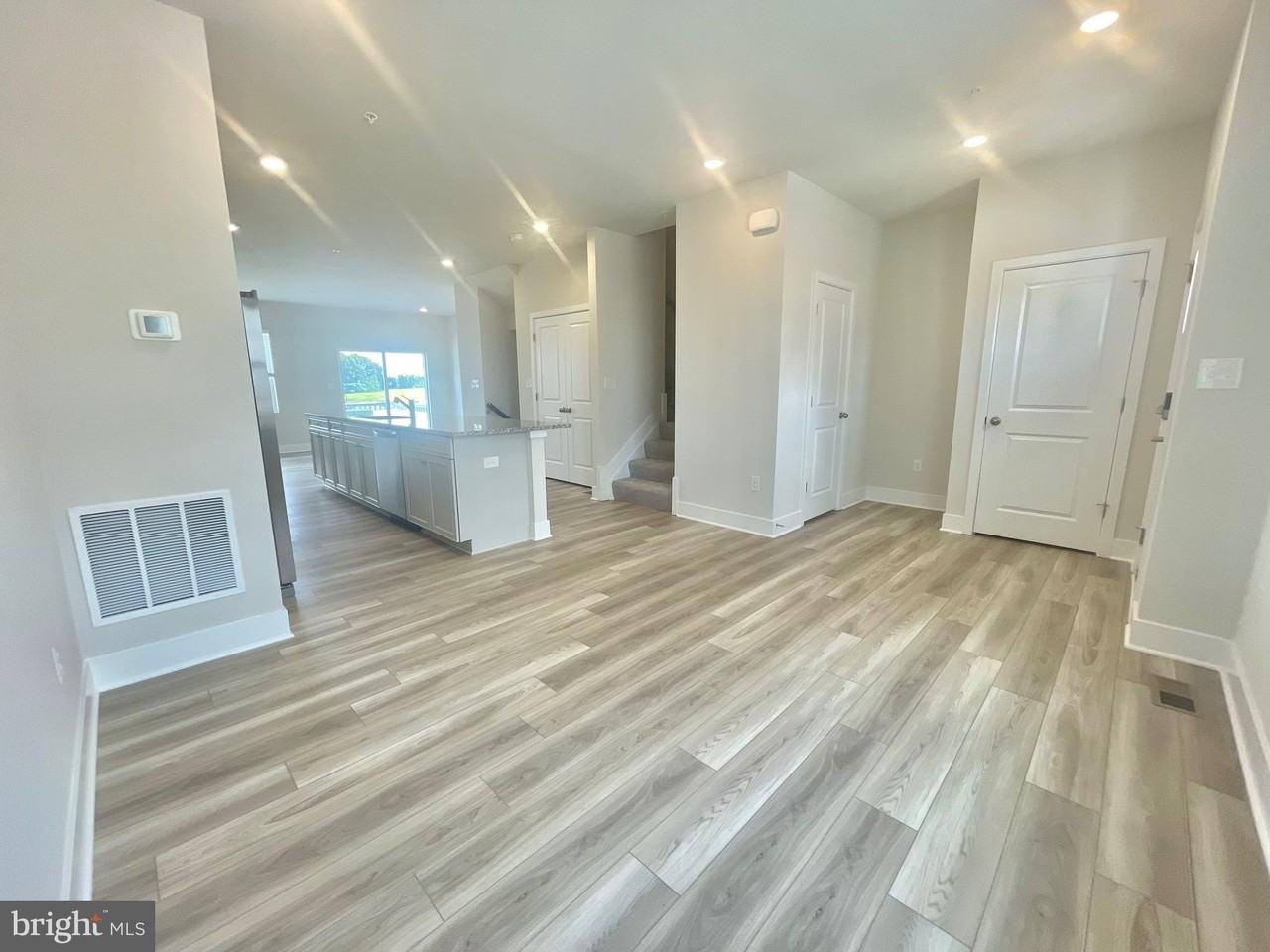 2264 Marcy Dr - Photo 3 of 39