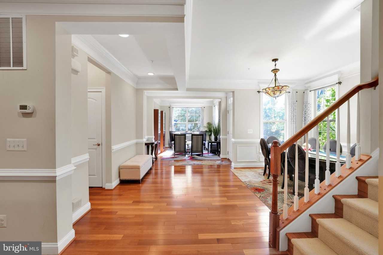 3037 Moore Lane - Photo 3 of 44