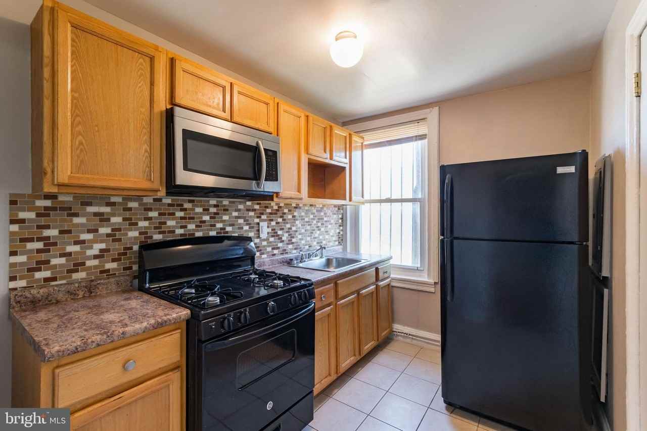 673 North 11th Street #2 - Photo 5 of 9