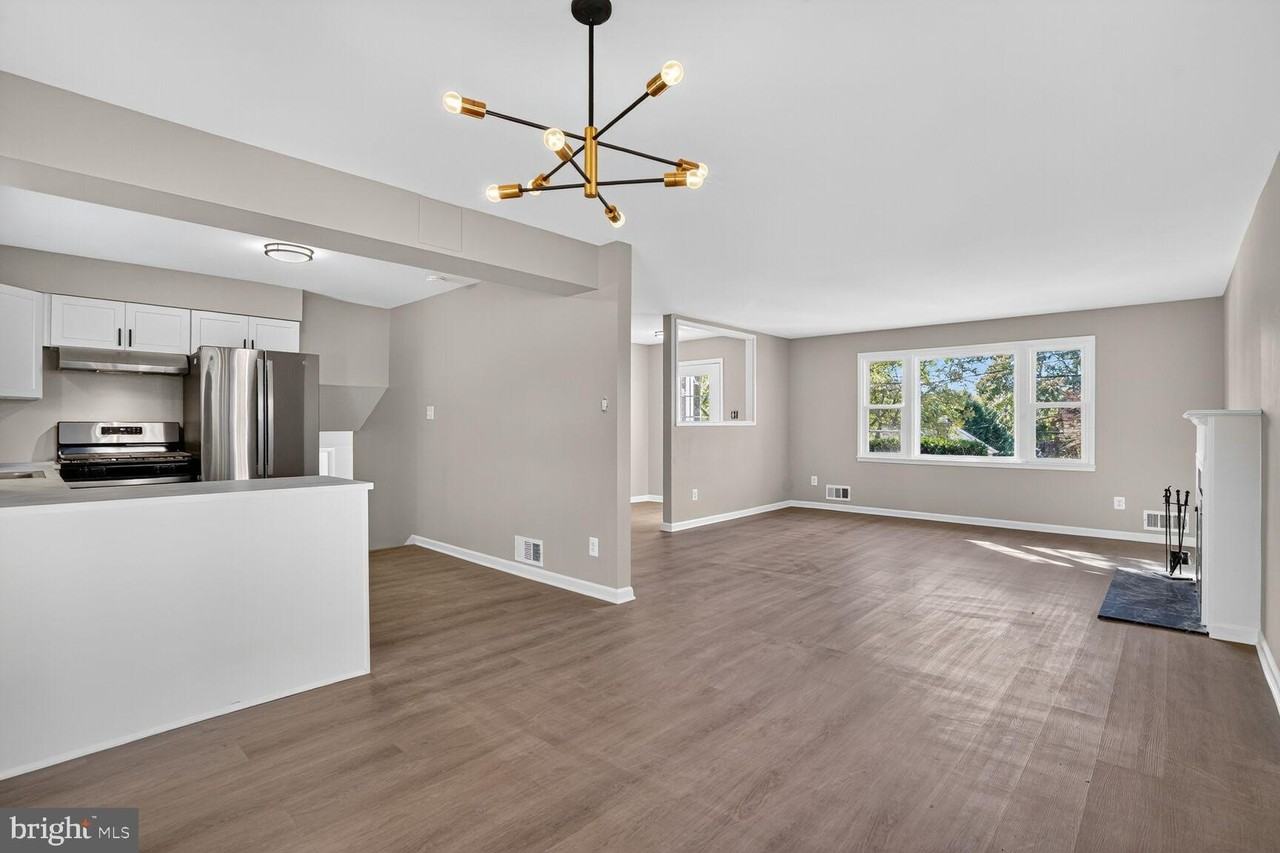 5307 Kepler Ln - Photo 6 of 32