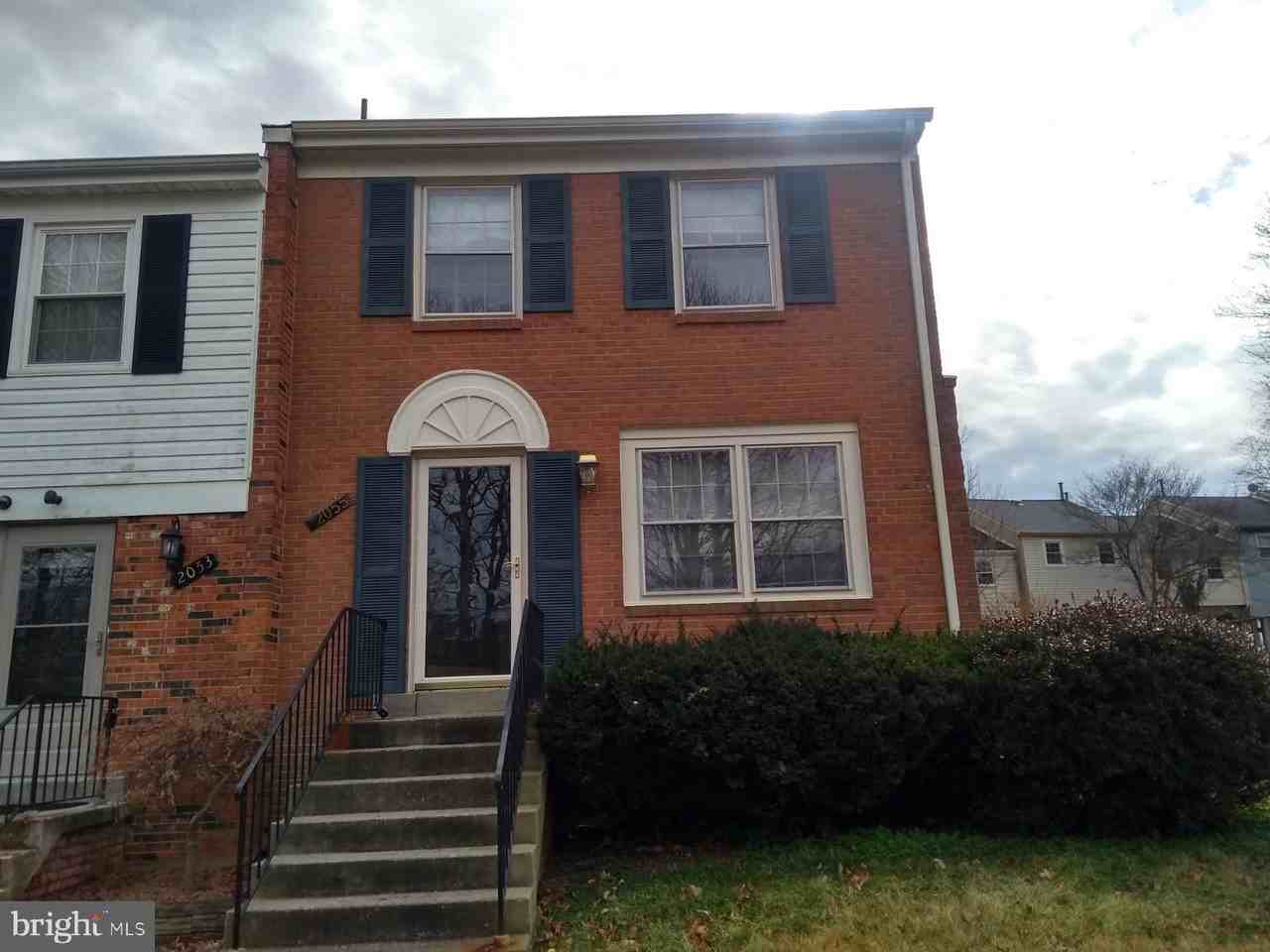 2055 Pilgrim Drive - Photo 2 of 23