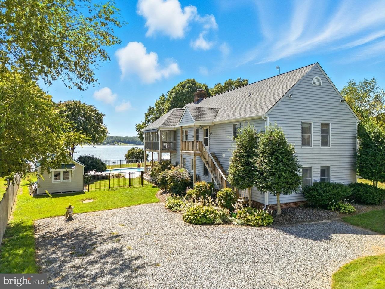 638 Marlborough Point Road - Photo 2 of 50