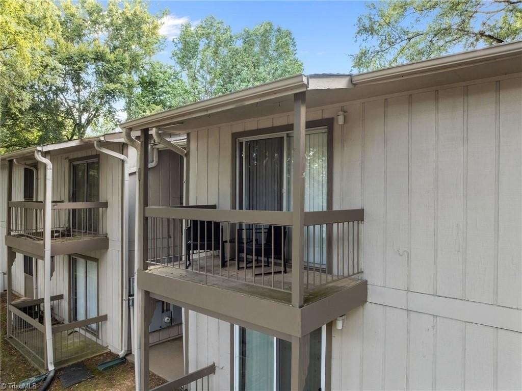 2230 Sunderland Rd #37E - Photo 4 of 30