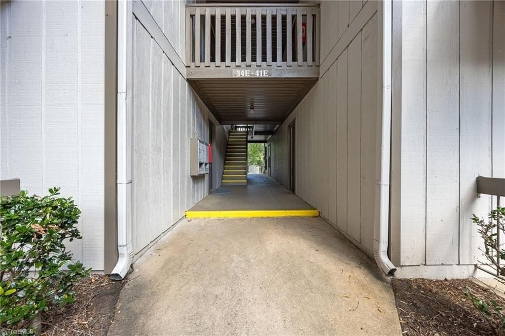 2230 Sunderland Rd #37E - Photo 6 of 30