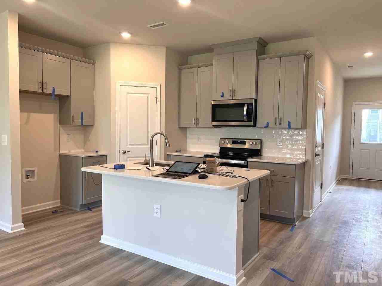 926 Field Ivy Dr - Photo 2 of 12