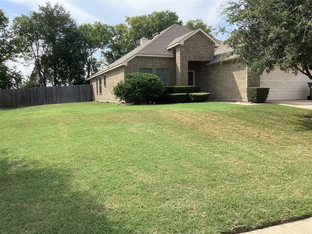 1731 Katrina Ln - Photo 2 of 19