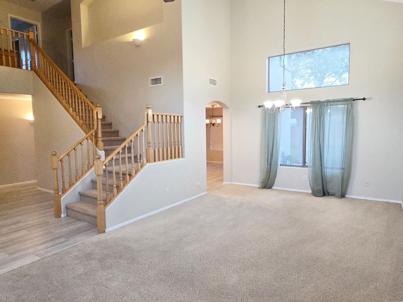 1151 Cathy Drive - Photo 3 of 41