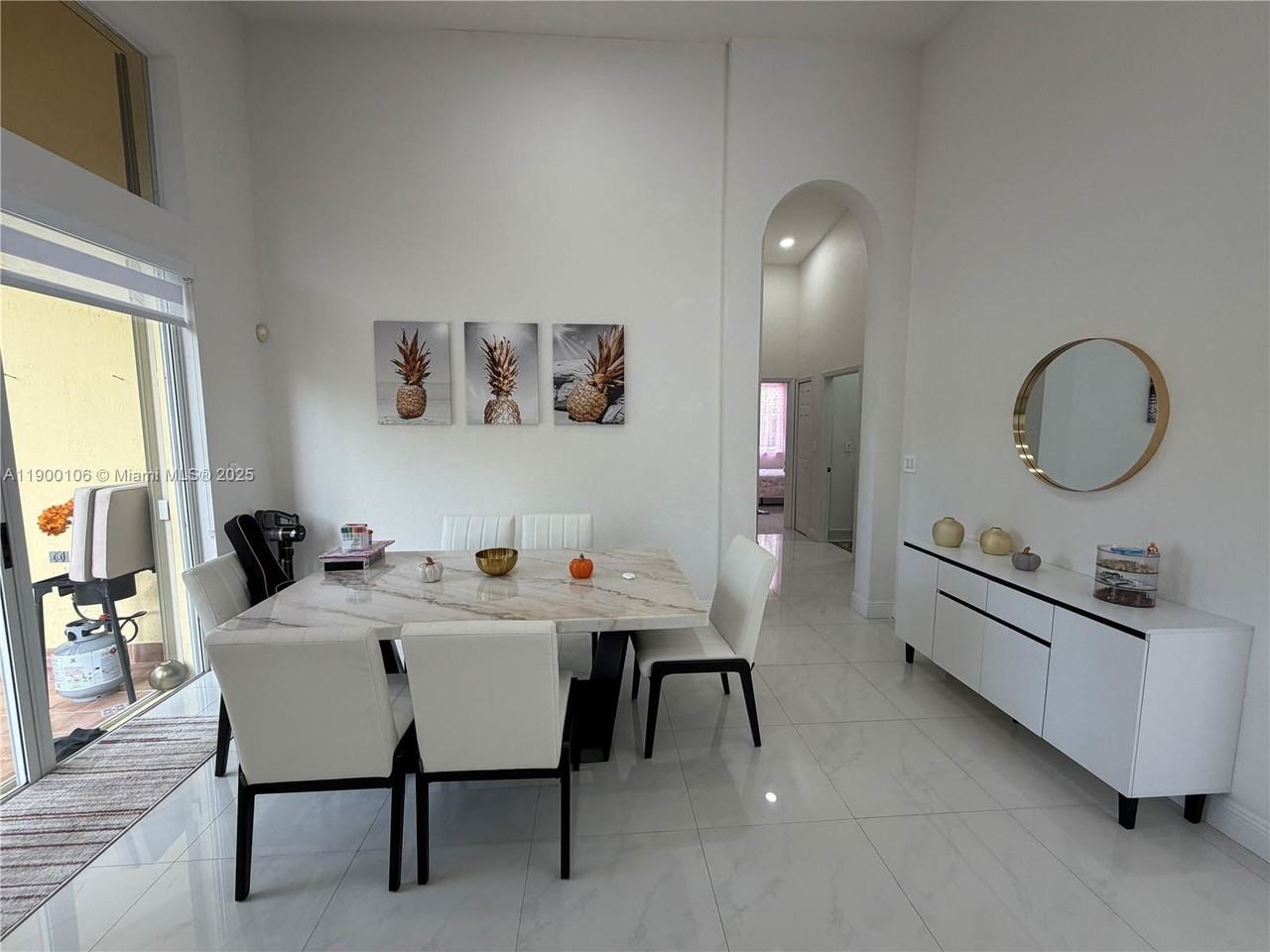 2330 Sw 132nd Way - Photo 6 of 8