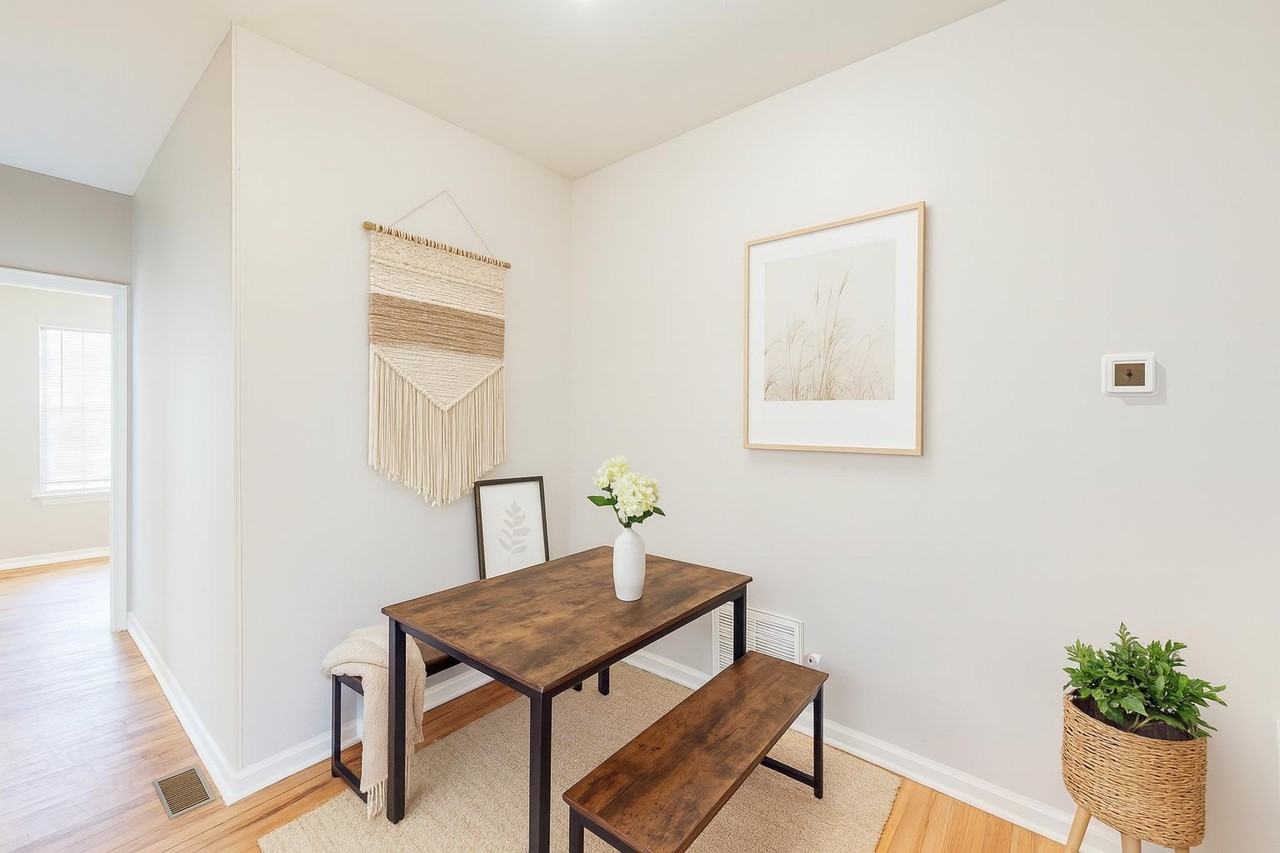 Ada Ave Nw - Photo 4 of 10