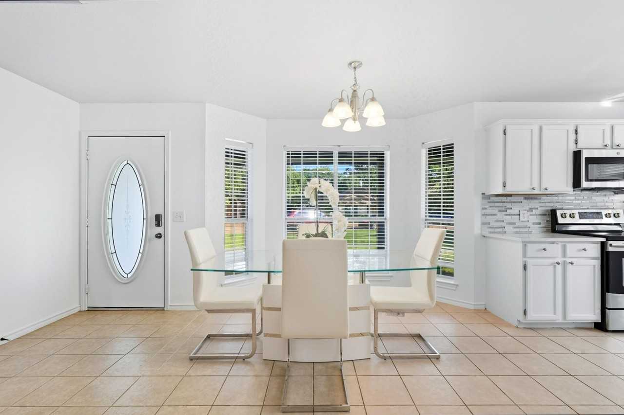 River Hill Dr - Photo 2 of 8