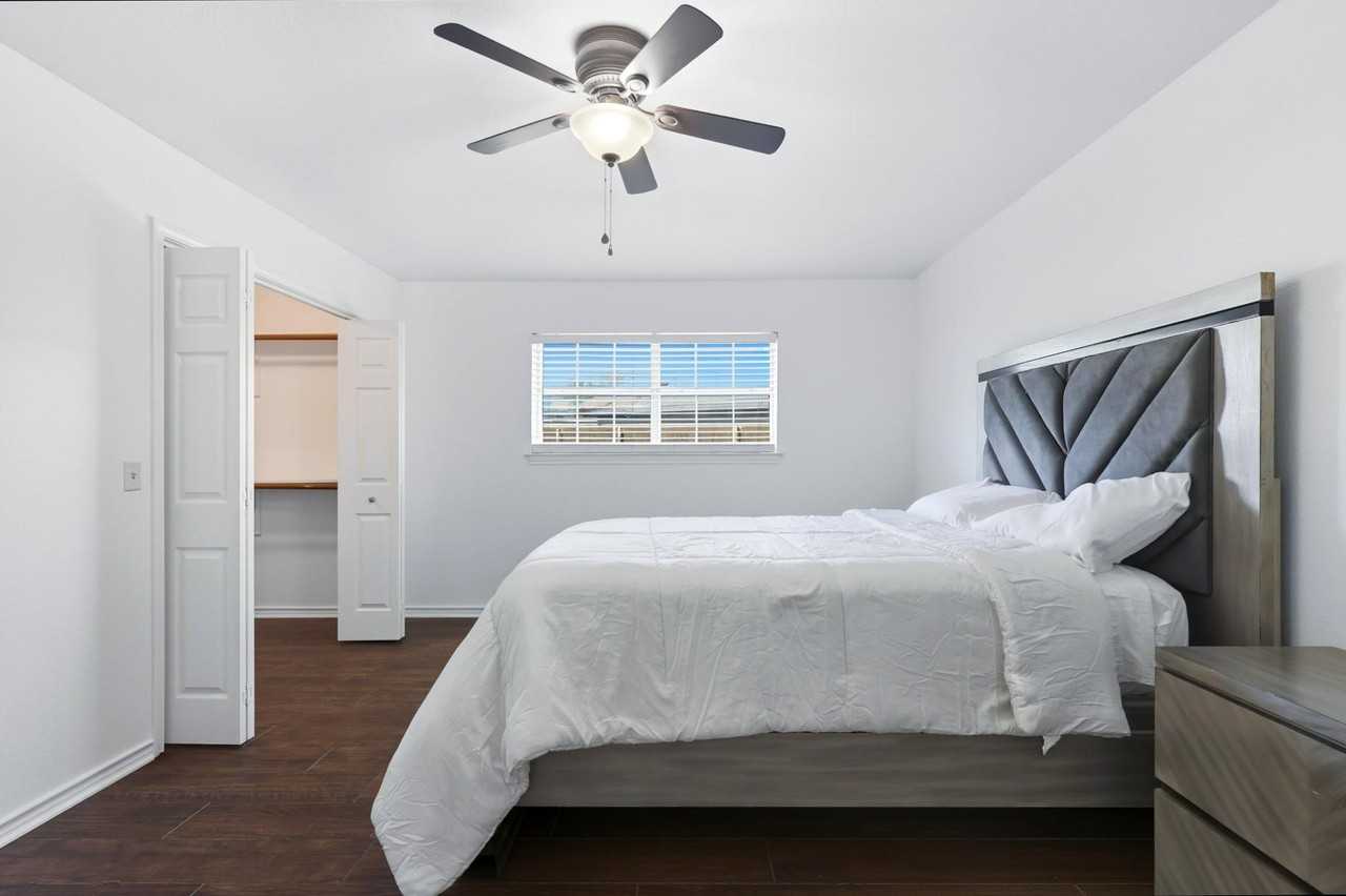 River Hill Dr - Photo 5 of 8