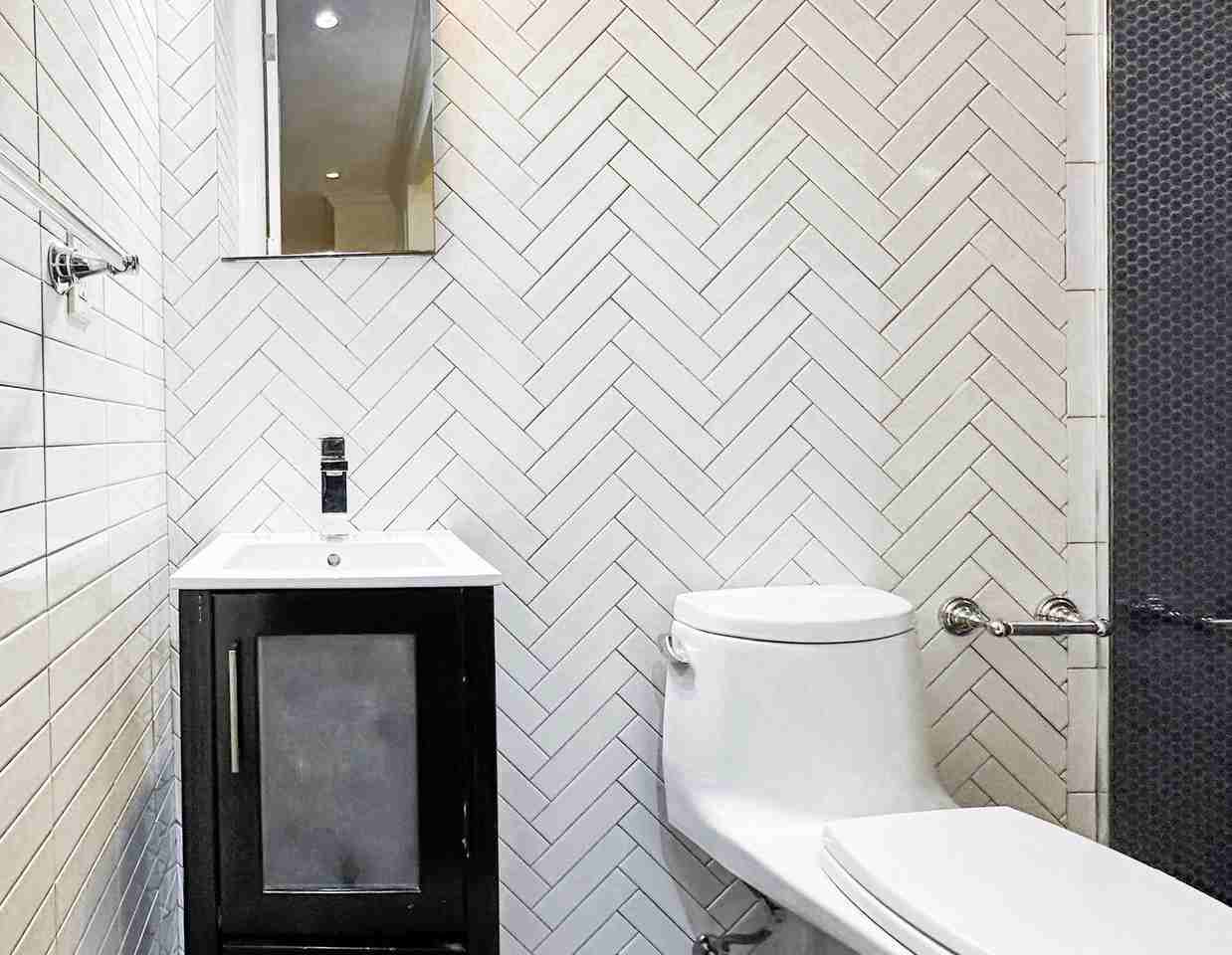 222 E 12th St #3CC - Photo 4 of 4