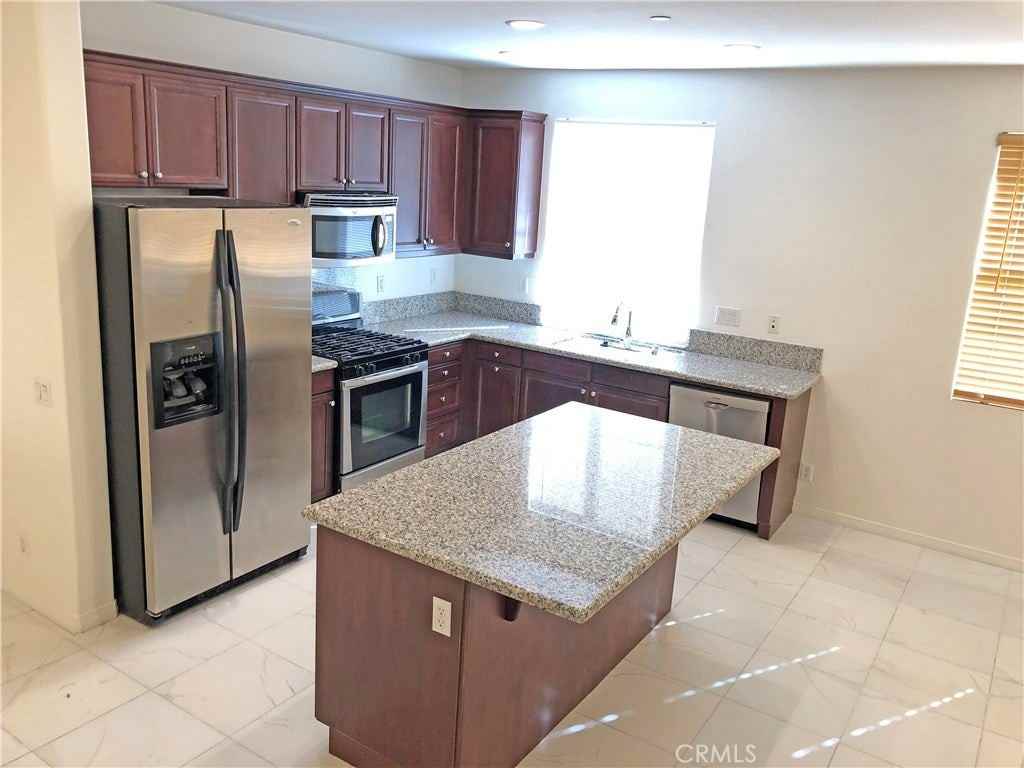 602 Mckenna St - Photo 6 of 39