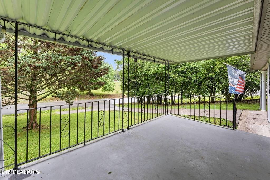 155 Delozier Ln - Photo 3 of 10