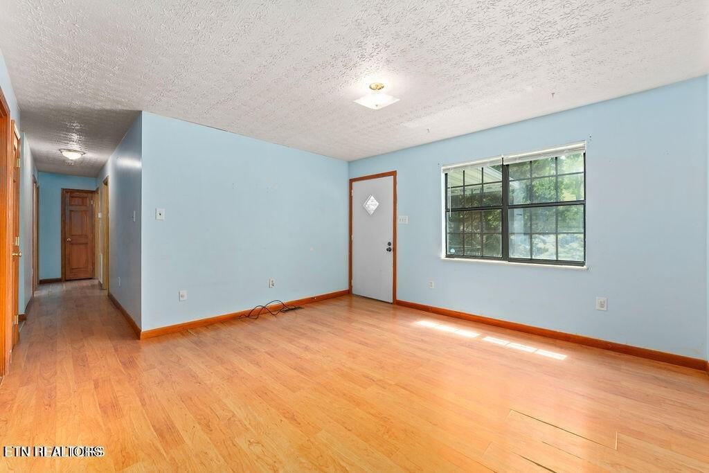 155 Delozier Ln - Photo 5 of 10