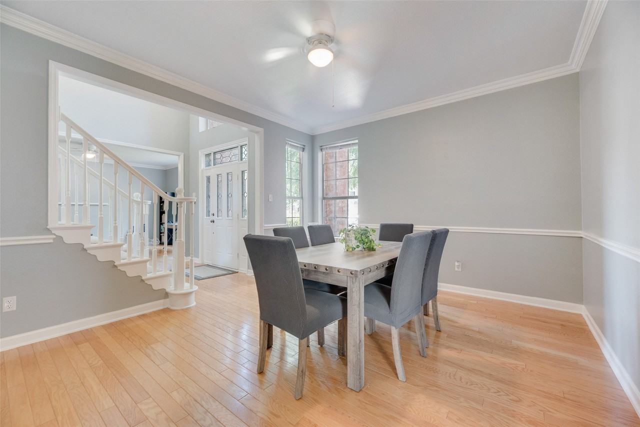 2525 Amber Ln - Photo 7 of 40