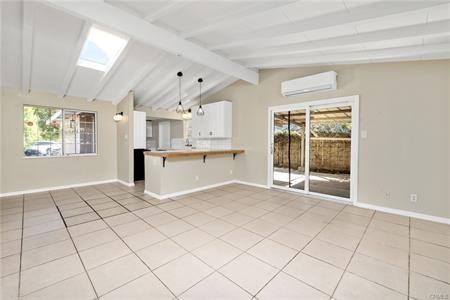 905 North Holly Street - Photo 5 of 29