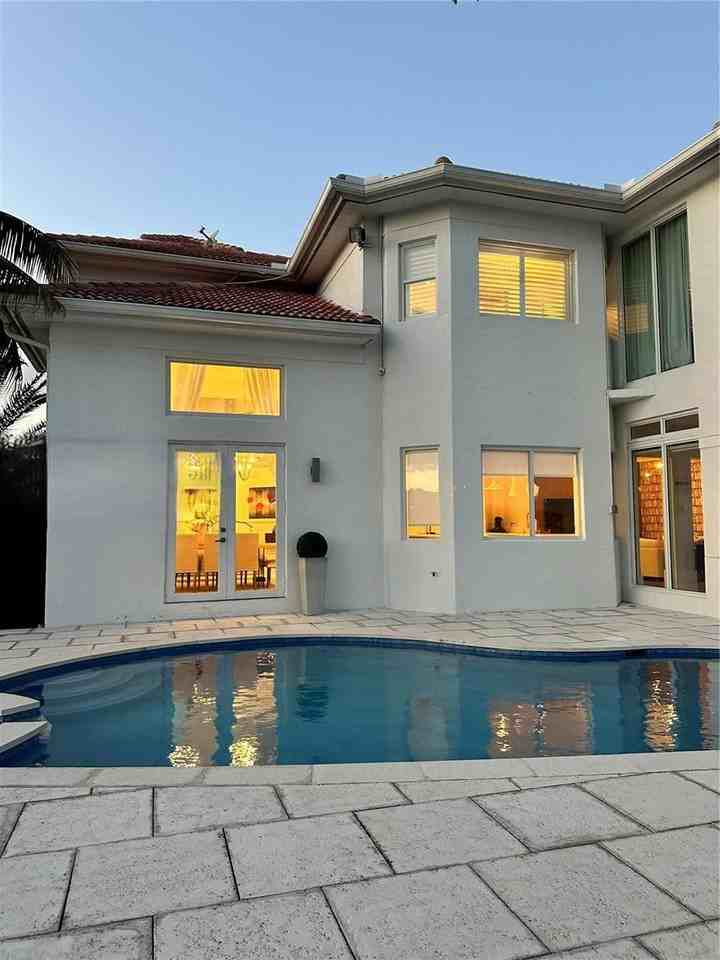 6801 Nw 113th Ct - Photo 7 of 8