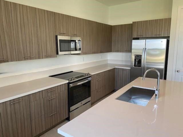 4435 Sw 174th Ave - Photo 6 of 8