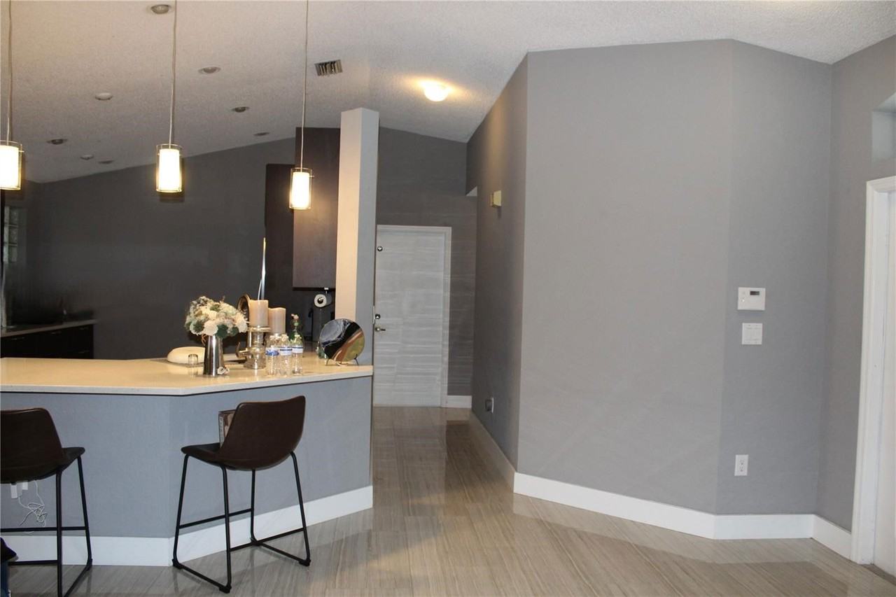 16405 Sapphire St - Photo 5 of 8