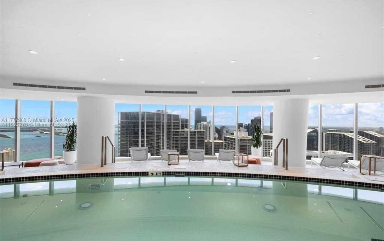 300 Biscayne Boulevard Way - Photo 5 of 8