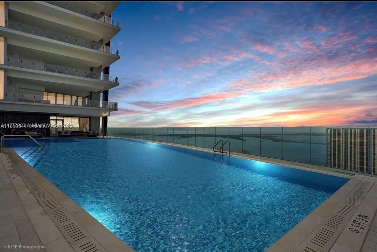 300 Biscayne Boulevard Way - Photo 6 of 8